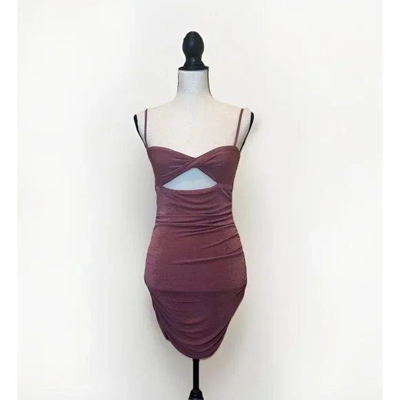 White Fox Dress Women’s Size Medium Pink Body Con Mini Cutout Spaghetti Strap - Picture 2 of 13